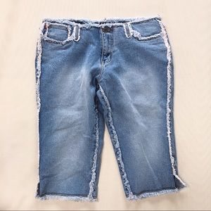 Y2K biker shorts denim & raw edge